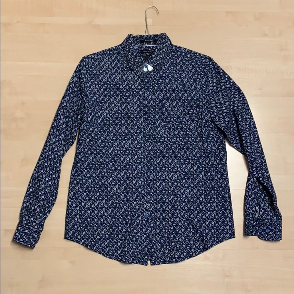 Men’s Button Down Shirt Size Medium Floral Print